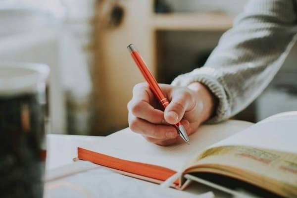 Maîtrisez n'importe quel sujet rapidement avec la méthode de Feynman